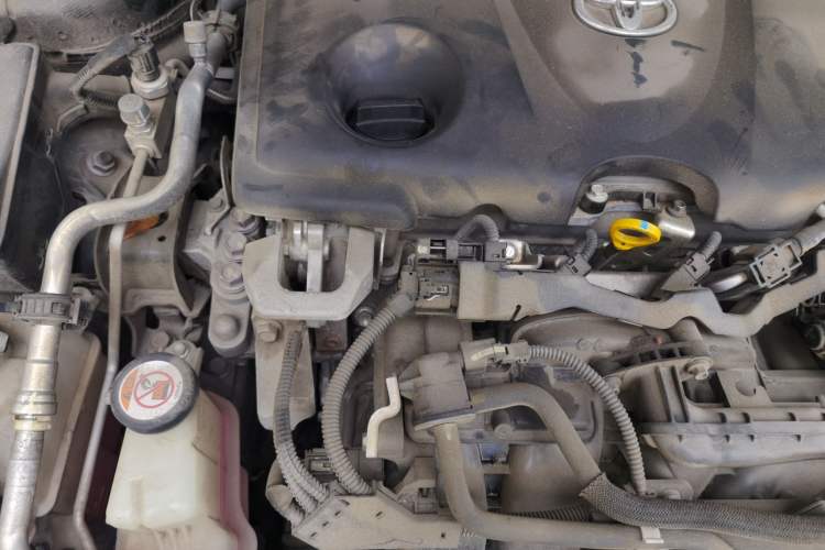 Used Toyota Avalon 2019 Dual-Engine 2.5L Luxury Edition China VI Standard Engine Bay Right