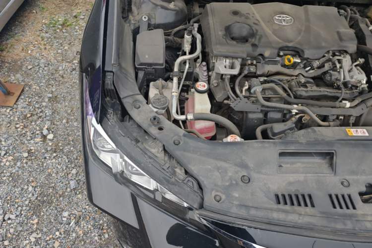 Used Toyota Avalon 2019 Dual-Engine 2.5L Luxury Edition China VI Standard Engine Bay Right
