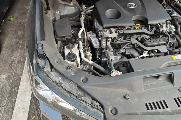 Used Toyota Avalon 2019 2.0L Luxury Edition China VI Standard Engine Bay Right