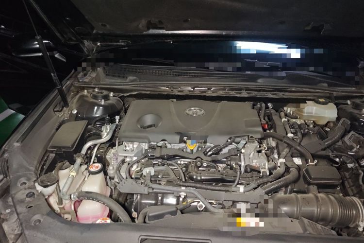 Used Toyota Avalon 2019 Dual-Engine 2.5L XLE Prestige Version China VI Standard Engine Bay Right
