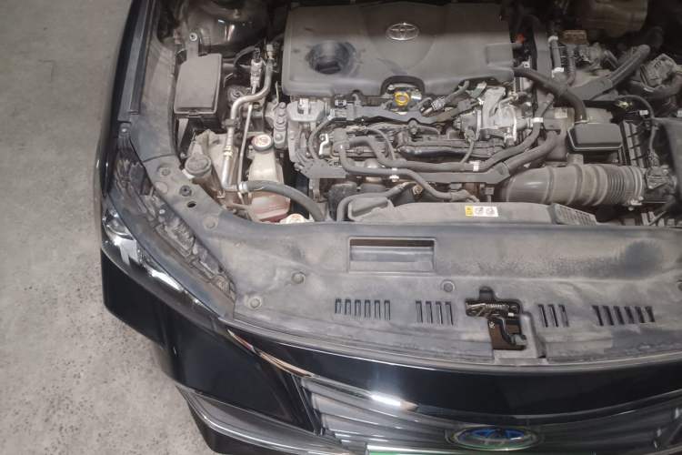 Used Toyota Avalon 2019 Dual-Engine 2.5L Luxury Edition China VI Standard Engine Bay Right