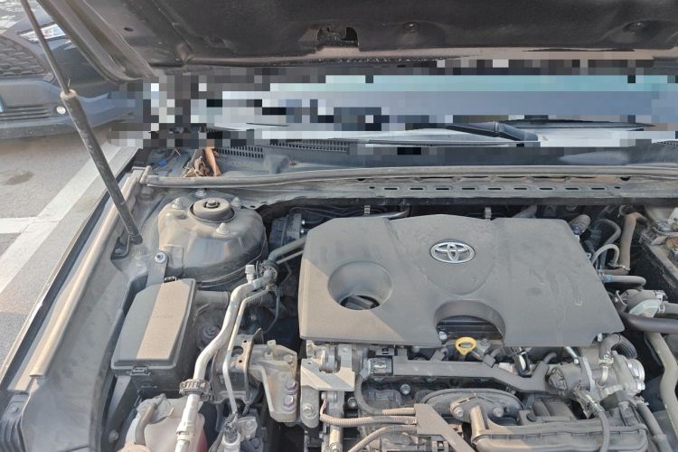Used Toyota Avalon 2019 2.0L XLE Premium Edition China VI Engine Bay Right