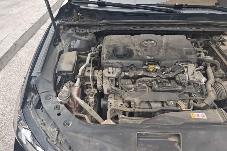 Used Toyota Avalon 2019 2.5L Touring Premium Version China VI Standard Engine Bay Right