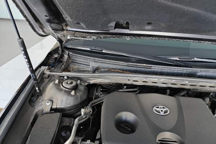 Used Toyota Avalon 2019 2.0L XLE Premium Edition China VI Engine Bay Right