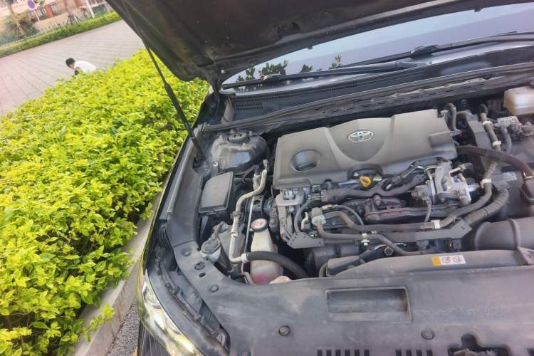 Used Toyota Avalon 2019 Dual-Engine 2.5L Luxury Edition China VI Standard Engine Bay Right