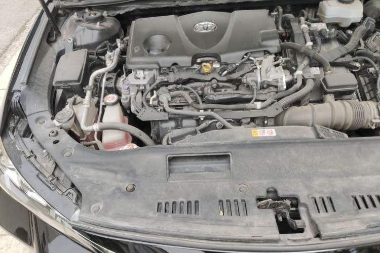 Used Toyota Avalon 2019 Dual-Engine 2.5L Limited Flagship Edition China VI Standard Engine Bay Right