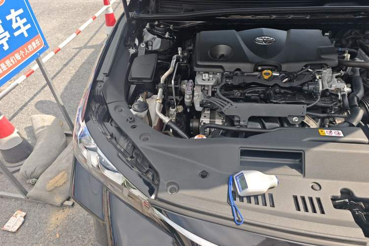 Used Toyota Avalon 2019 2.5L Touring Premium Version China V Standard Engine Bay Right
