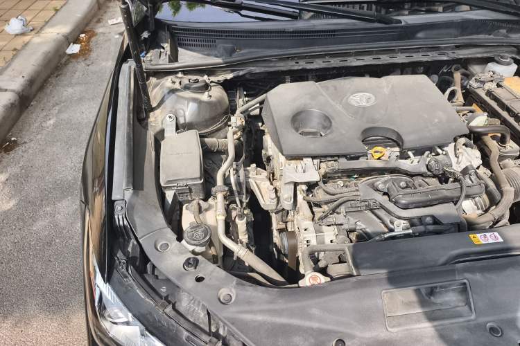 Used Toyota Avalon 2019 2.0L Luxury Edition China VI Standard Engine Bay Right