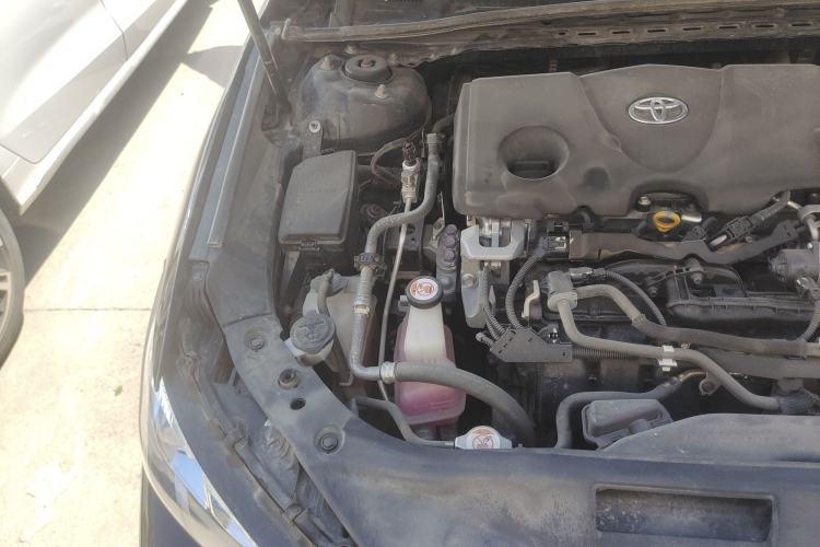 Used Toyota Avalon 2019 Dual-Engine 2.5L Luxury Edition China V Standard Engine Bay Right