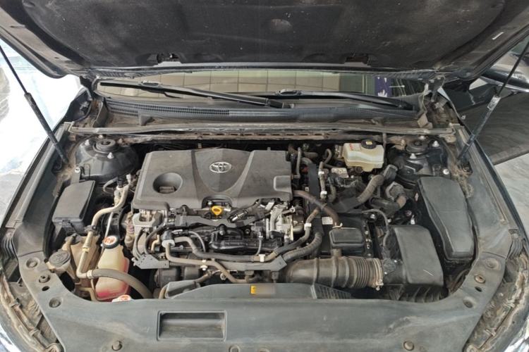 Used Toyota Avalon 2019 Dual-Engine 2.5L Luxury Edition China VI Standard Engine Bay