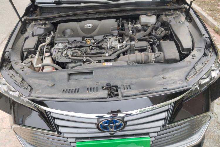 Used Toyota Avalon 2019 Dual-Engine 2.5L Limited Flagship Edition China VI Standard Engine Bay