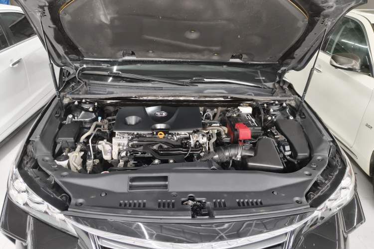 Used Toyota Avalon 2019 2.0L Ambition Edition China VI Engine Bay