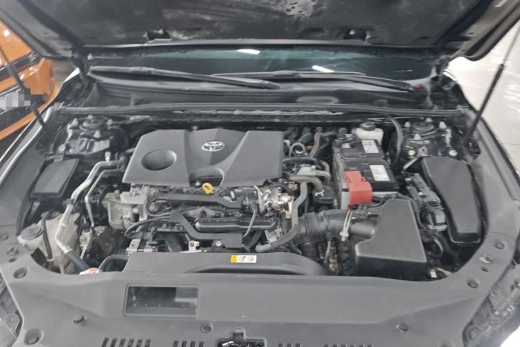 Used Toyota Avalon 2019 2.0L Luxury Edition China VI Standard Engine Bay