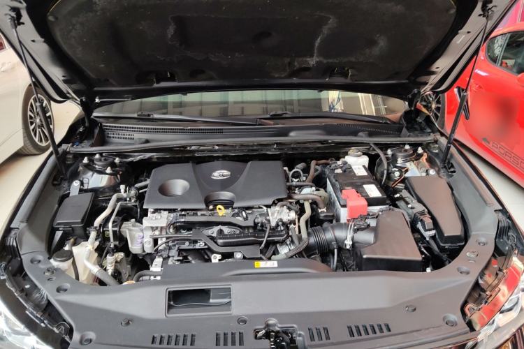 Used Toyota Avalon 2019 2.0L Luxury Edition China VI Standard Engine Bay