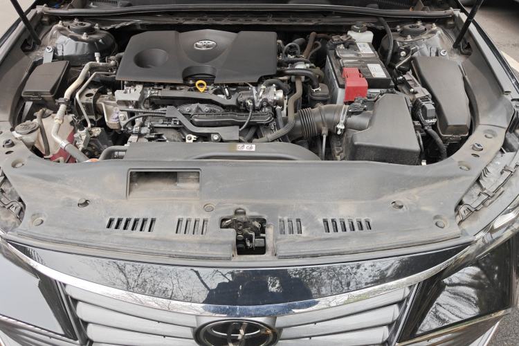 Used Toyota Avalon 2019 2.0L Luxury Edition China VI Standard Engine Bay