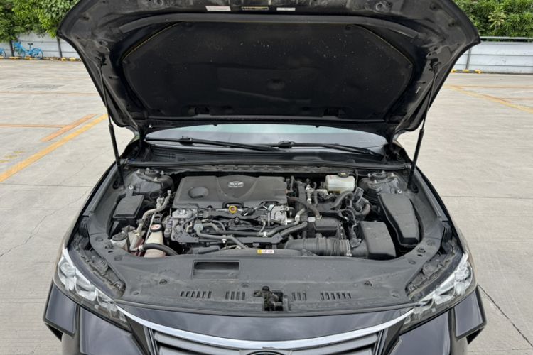 Used Toyota Avalon 2019 Dual-Engine 2.5L Luxury Edition China VI Standard Engine Bay