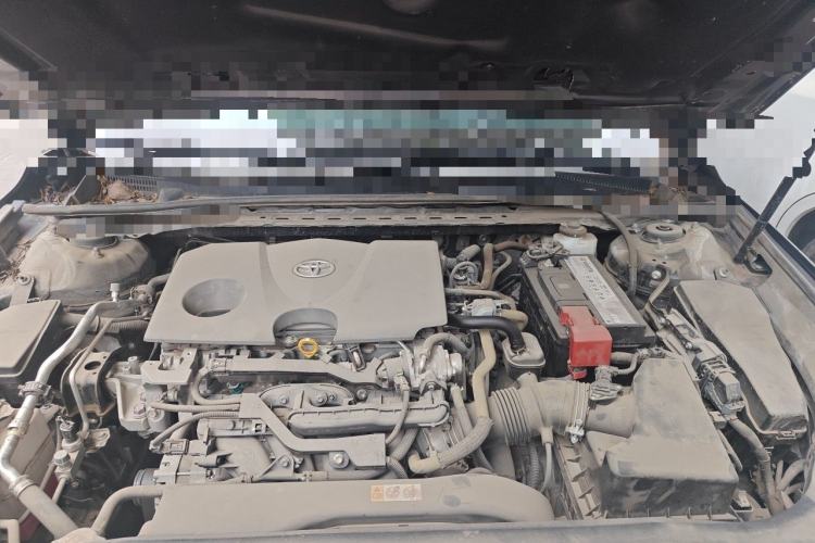 Used Toyota Avalon 2019 2.0L Luxury Edition China VI Standard Engine Bay
