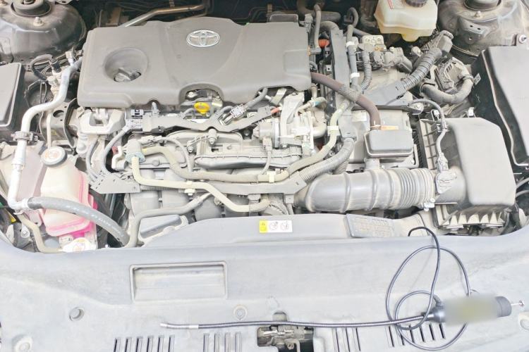 Used Toyota Avalon 2019 Dual-Engine 2.5L Luxury Edition China VI Standard Engine Bay