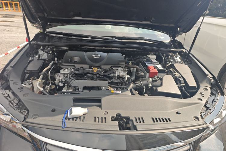 Used Toyota Avalon 2019 2.5L Touring Premium Version China V Standard Engine Bay