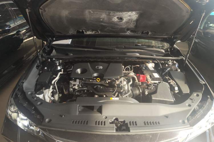 Used Toyota Avalon 2019 2.0L XLE Premium Edition China VI Engine Bay