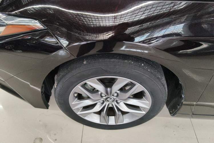 Used Toyota Avalon 2019 Dual-Engine 2.5L Luxury Edition China VI Standard Exterior 1