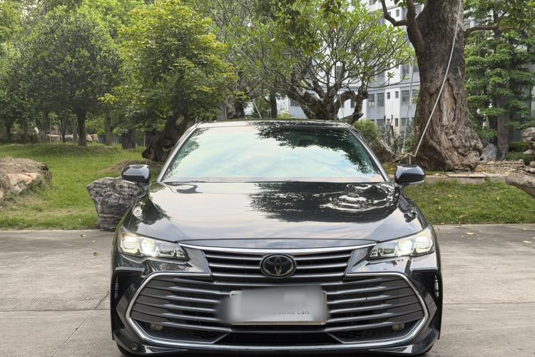 Used Toyota Avalon 2019 2.0L Luxury Edition China VI Standard Exterior 1