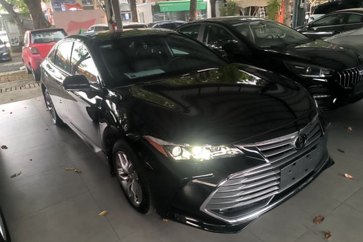 Used Toyota Avalon 2019 2.0L Luxury Edition China VI Standard Exterior 1