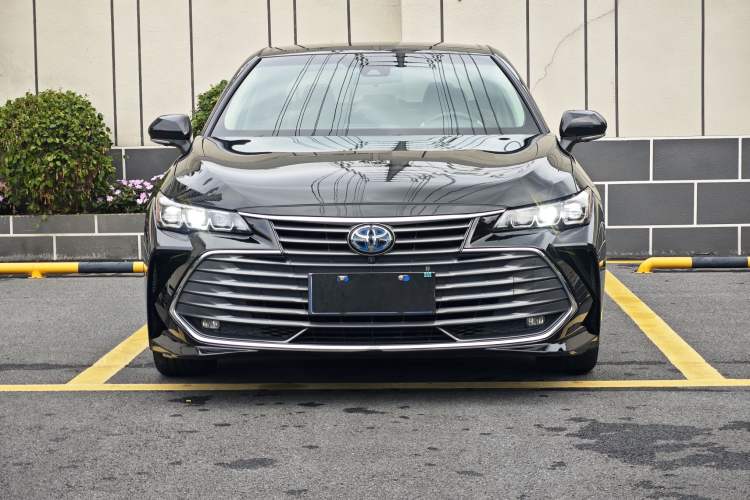 Used Toyota Avalon 2019 Dual-Engine 2.5L XLE Prestige Version China VI Standard Exterior 2