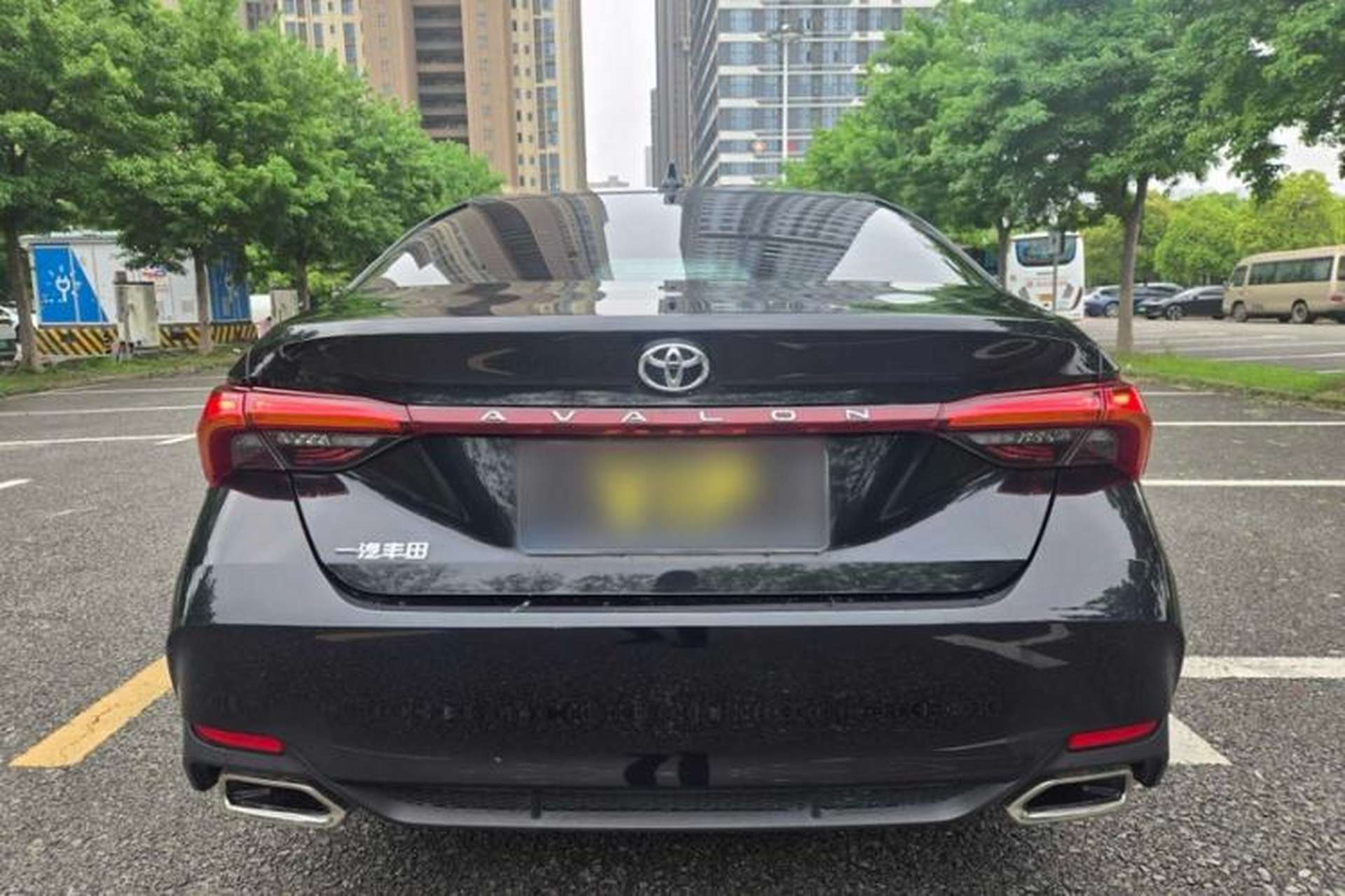 Used Toyota Avalon 2019 2.0L Ambition Edition China VI Exterior 2
