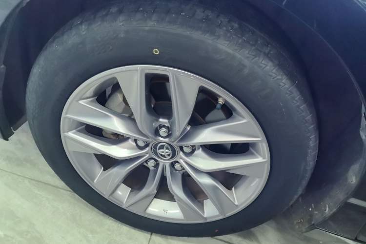 Used Toyota Avalon 2019 2.0L Luxury Edition China VI Standard Exterior 2