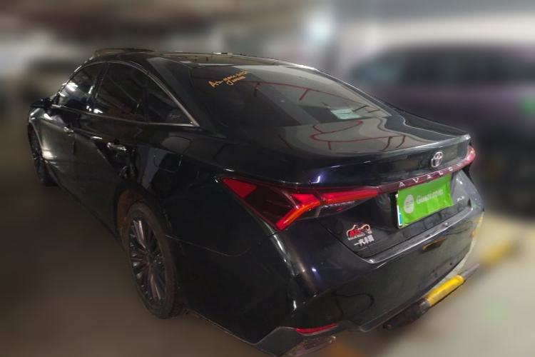 Used Toyota Avalon 2019 2.0L XLE Premium Edition China VI Exterior 3