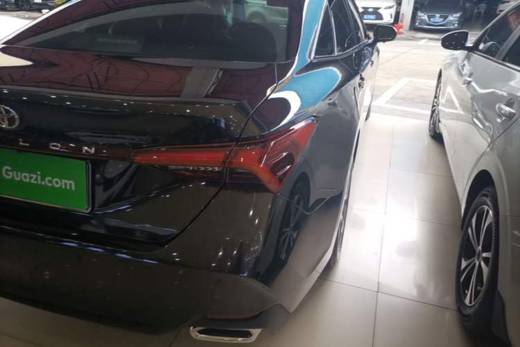Used Toyota Avalon 2019 2.0L Ambition Edition China VI Exterior 3