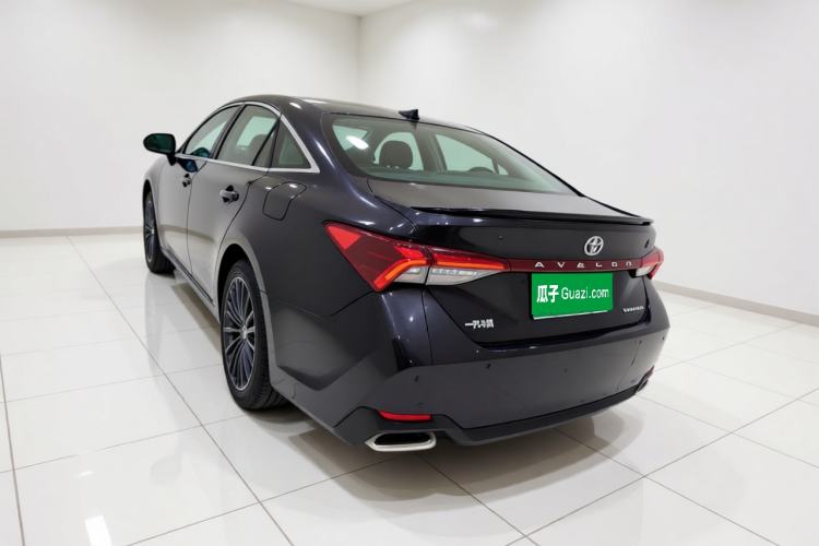 Used Toyota Avalon 2019 2.5L Touring Premium Version China VI Standard Exterior 3