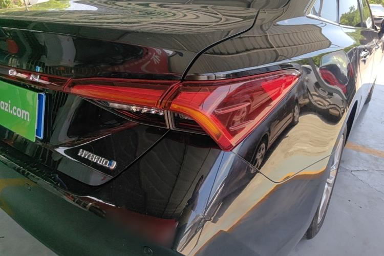 Used Toyota Avalon 2019 Dual-Engine 2.5L Luxury Edition China VI Standard Exterior 3