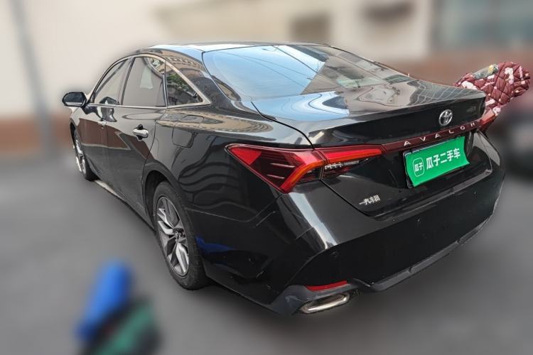 Used Toyota Avalon 2019 2.0L Luxury Edition China VI Standard Exterior 3