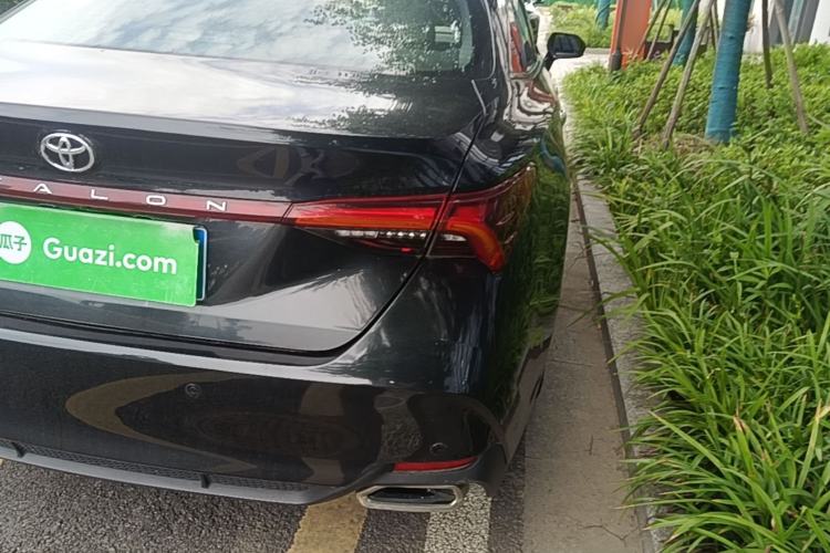 Used Toyota Avalon 2019 2.0L Luxury Edition China VI Standard Exterior 3