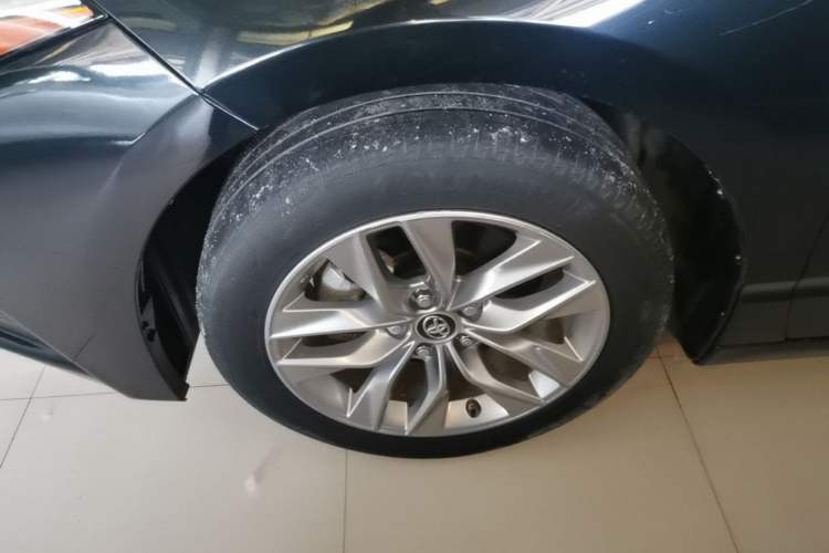 Used Toyota Avalon 2019 2.0L Ambition Edition China VI Exterior 4