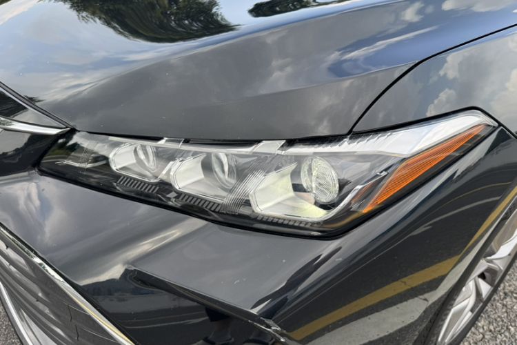 Used Toyota Avalon 2019 2.0L Luxury Edition China VI Standard Exterior 4