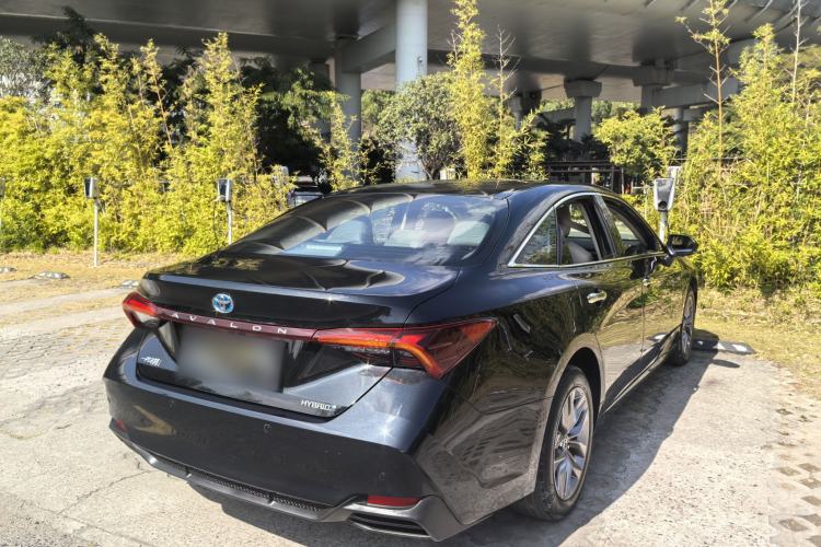Used Toyota Avalon 2019 Dual-Engine 2.5L Luxury Edition China VI Standard Exterior 4
