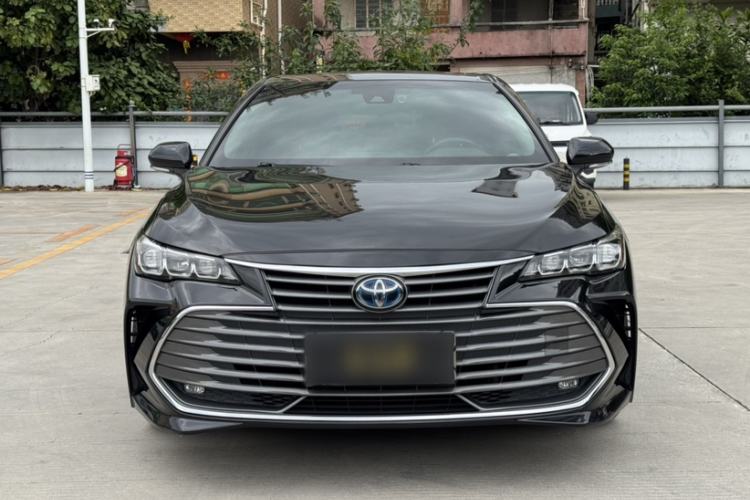 Used Toyota Avalon 2019 Dual-Engine 2.5L Luxury Edition China VI Standard Exterior 4