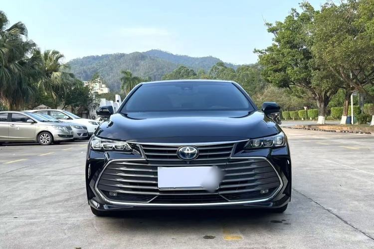 Used Toyota Avalon 2019 Dual-Engine 2.5L XLE Prestige Version China VI Standard Exterior 4