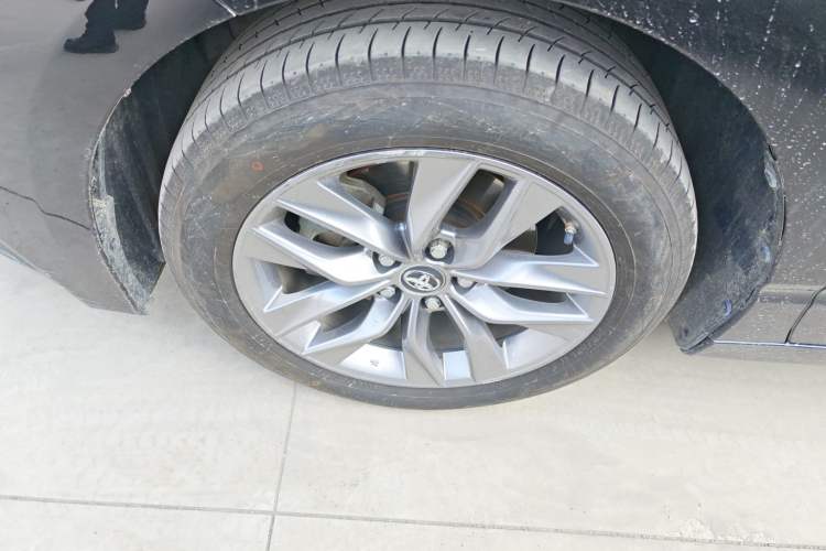 Used Toyota Avalon 2019 2.0L Ambition Edition China VI Exterior 4