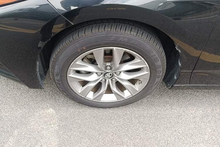 Used Toyota Avalon 2019 2.0L Luxury Edition China VI Standard Exterior 4