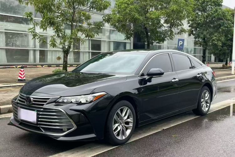 Used Toyota Avalon 2019 2.0L Luxury Edition China VI Standard Exterior 4