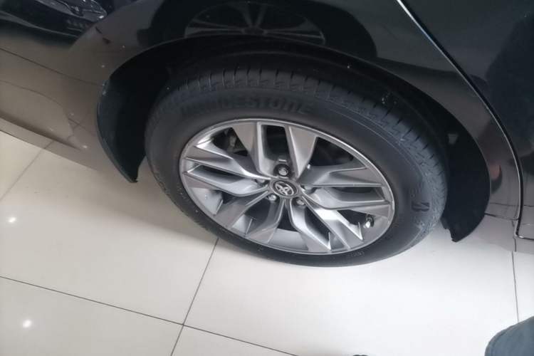 Used Toyota Avalon 2019 2.0L Ambition Edition China VI Exterior 5