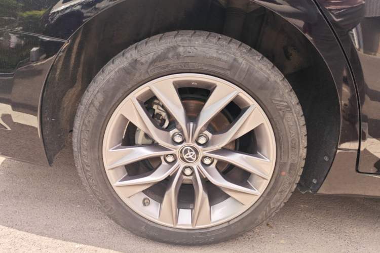 Used Toyota Avalon 2019 2.0L Ambition Edition China VI Exterior 5