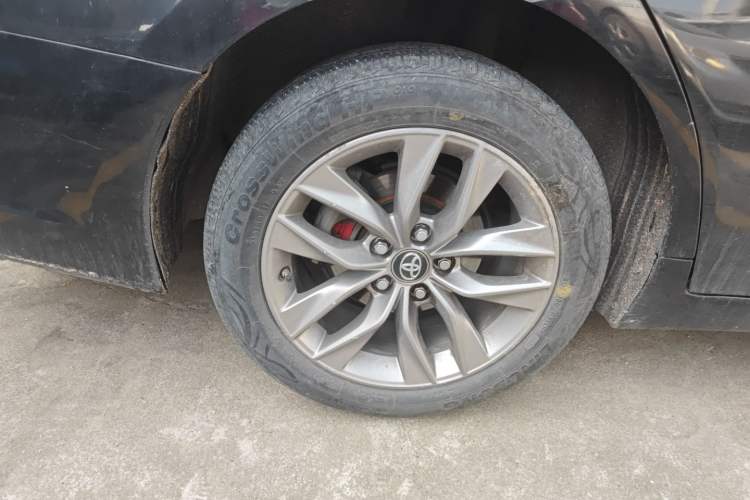 Used Toyota Avalon 2019 2.0L Ambition Edition China VI Exterior 5