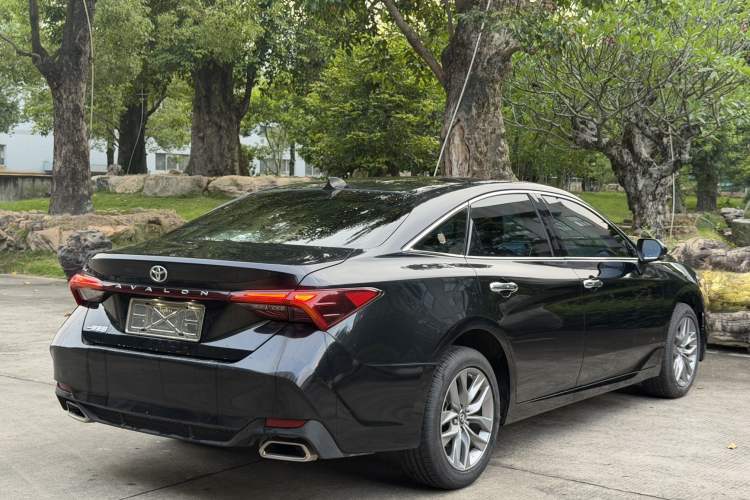 Used Toyota Avalon 2019 2.0L Luxury Edition China VI Standard Exterior 5