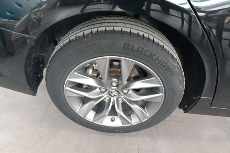 Used Toyota Avalon 2019 2.0L Ambition Edition China VI Exterior 5
