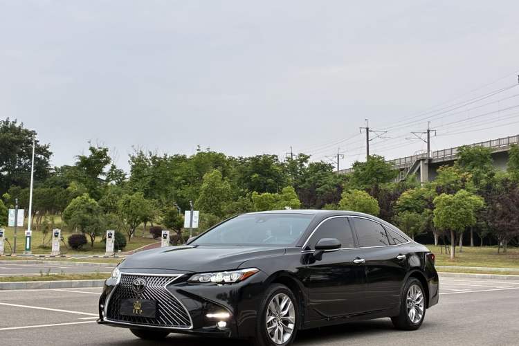 Used Toyota Avalon 2019 2.0L Luxury Edition China VI Standard Exterior 5